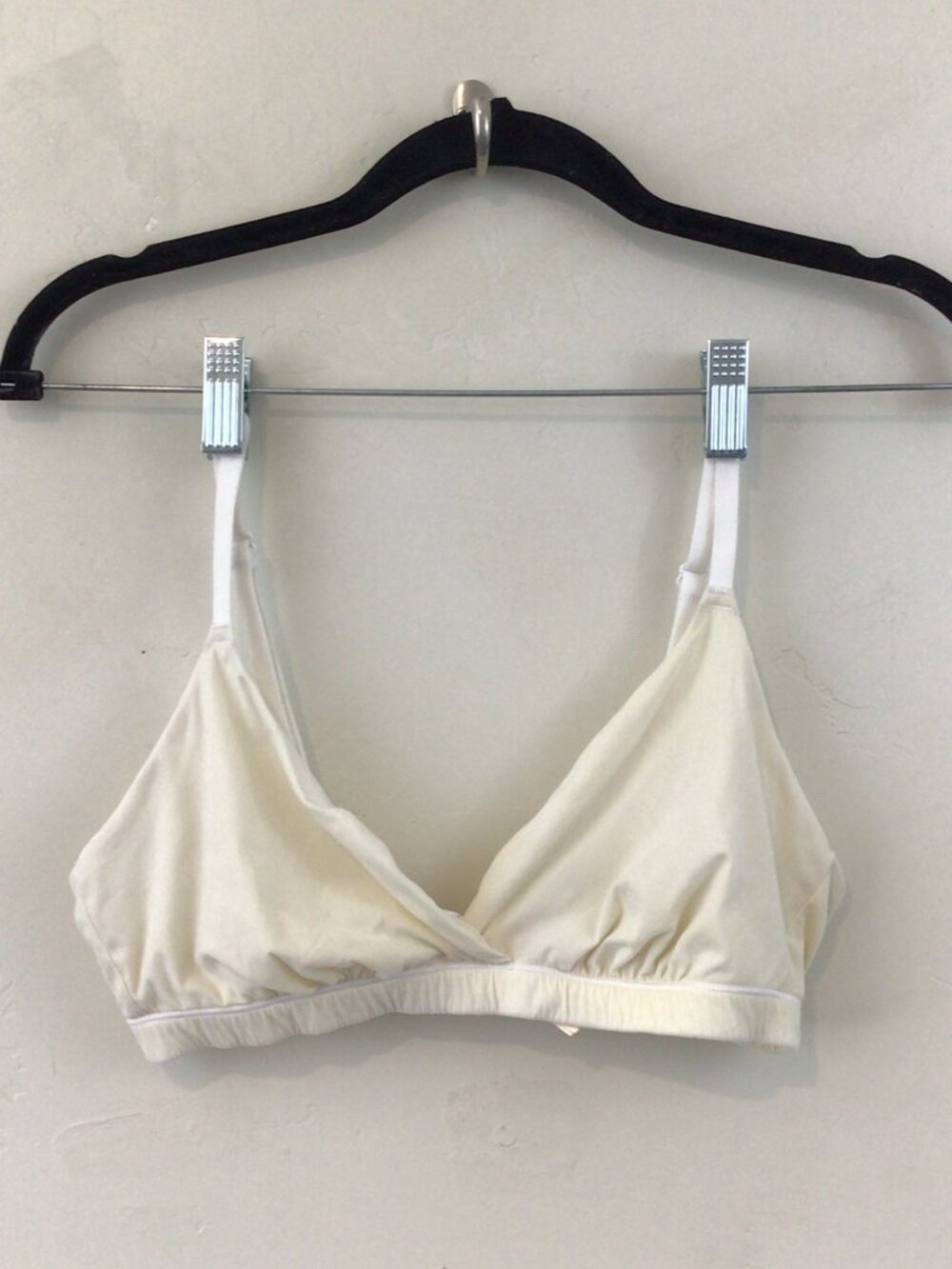 Inlyric Barely There Thin Triangle Unlined Bra